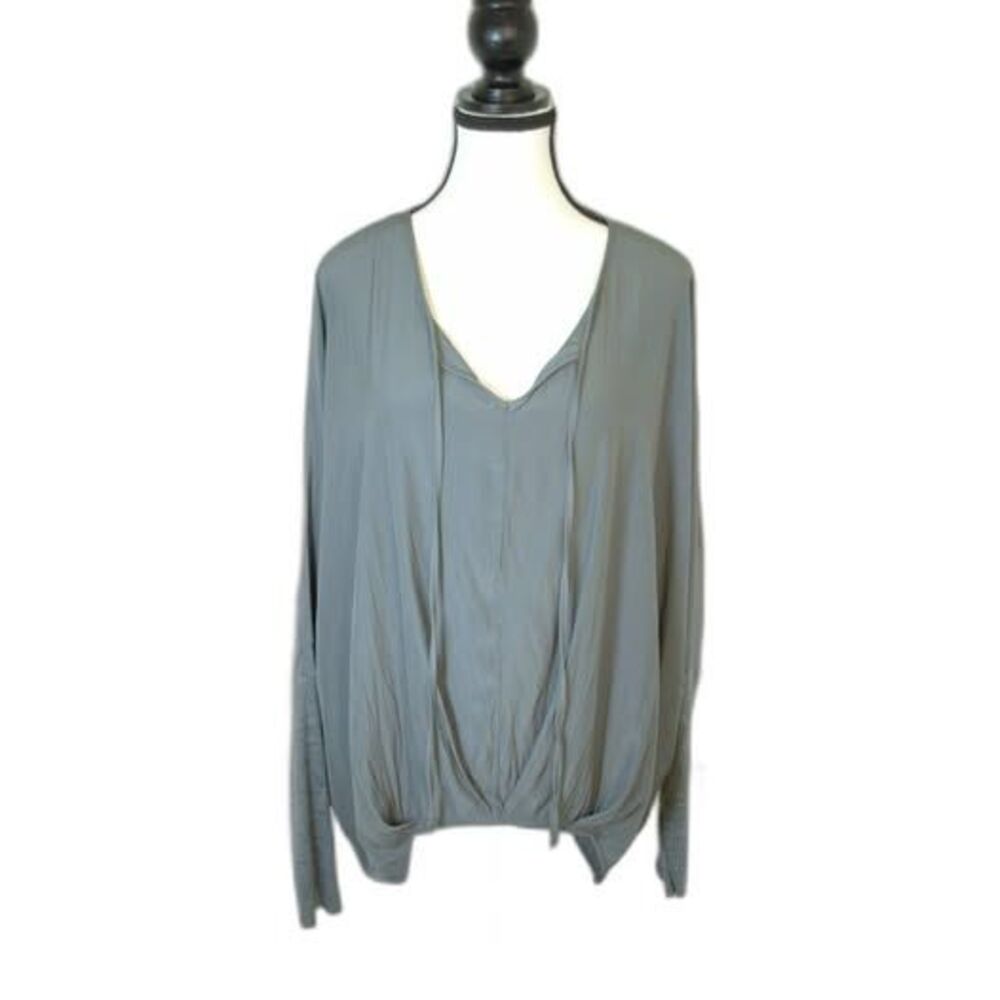 Lola & Sophie Gray Satin/Knit Long Dolman Sleeve V Neck Blouse Top Women's Med